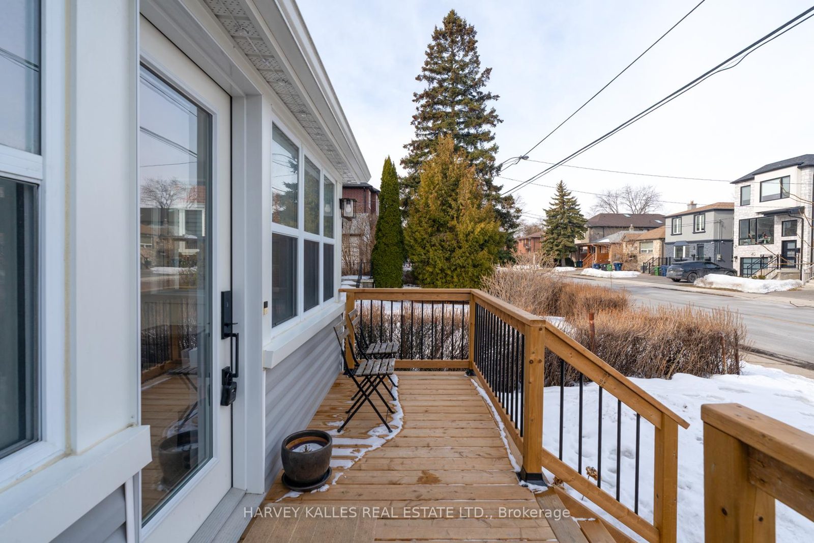 31 Elder Ave — photo 3